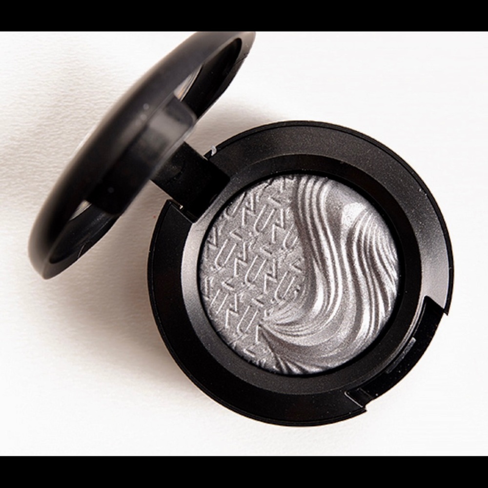 MAC Cosmetics Silver Eyeshadow